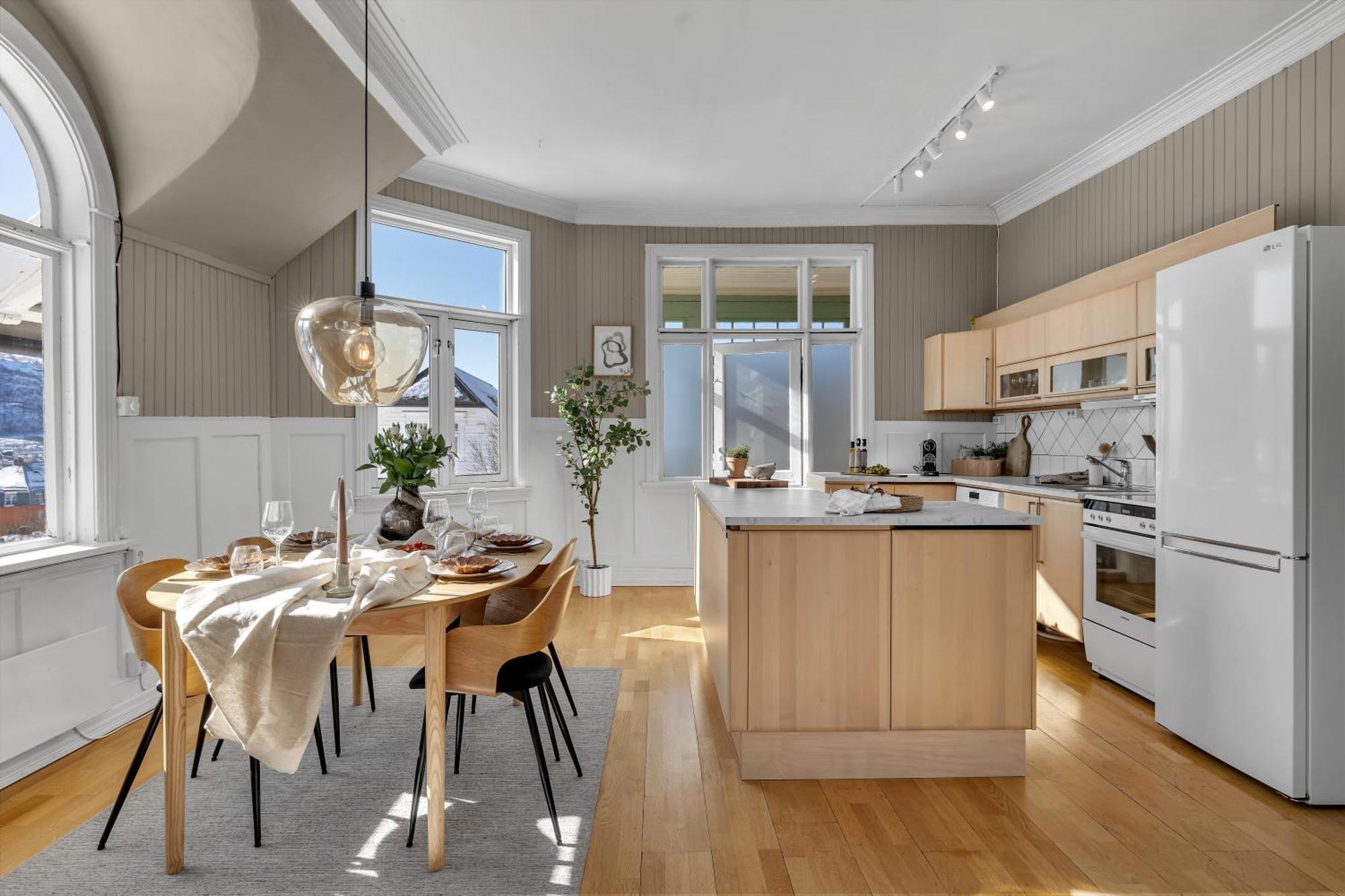 Lovely City Center Apartment With Amazing Views And Free Parking! Tromsø Dış mekan fotoğraf