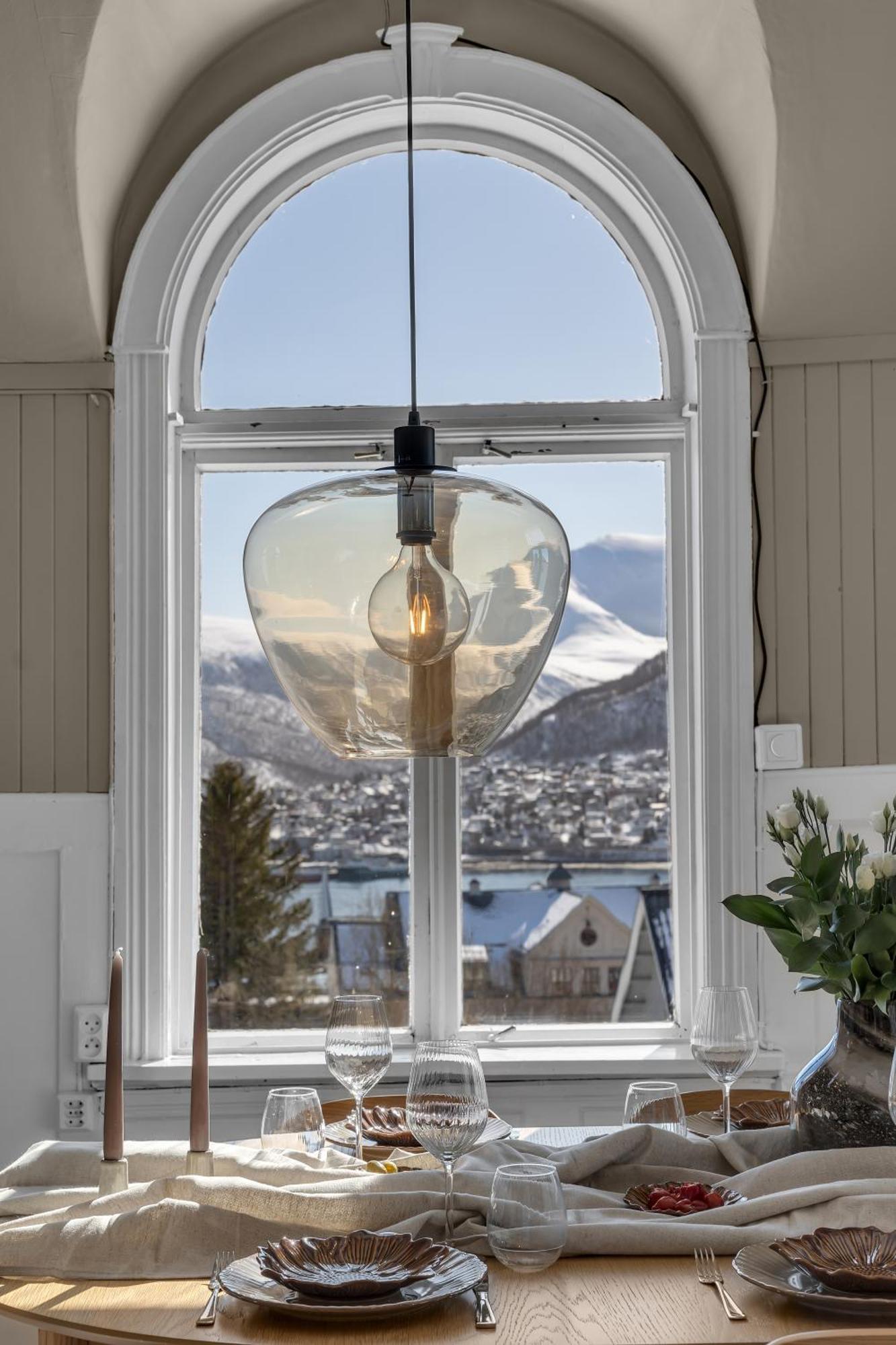 Lovely City Center Apartment With Amazing Views And Free Parking! Tromsø Dış mekan fotoğraf